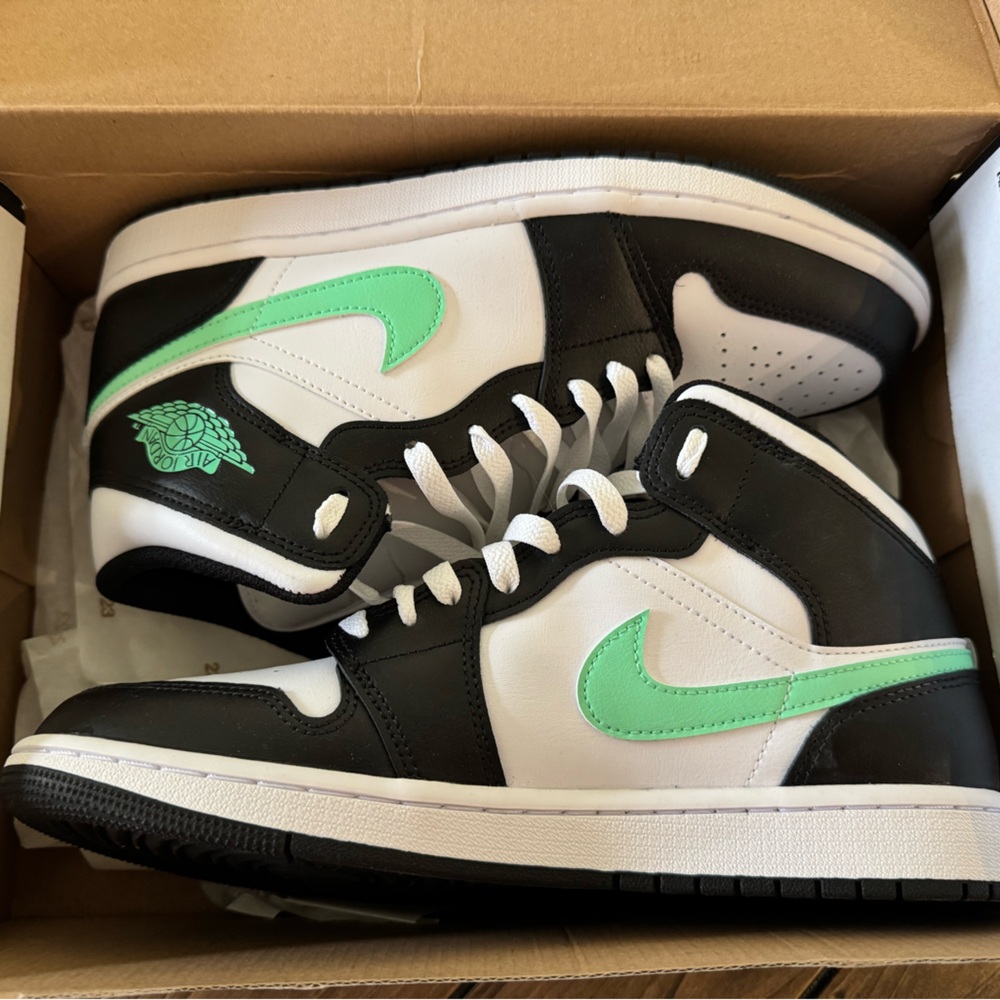 Nike Men’s Sneakers Black White Mint Green Air Jordan Style